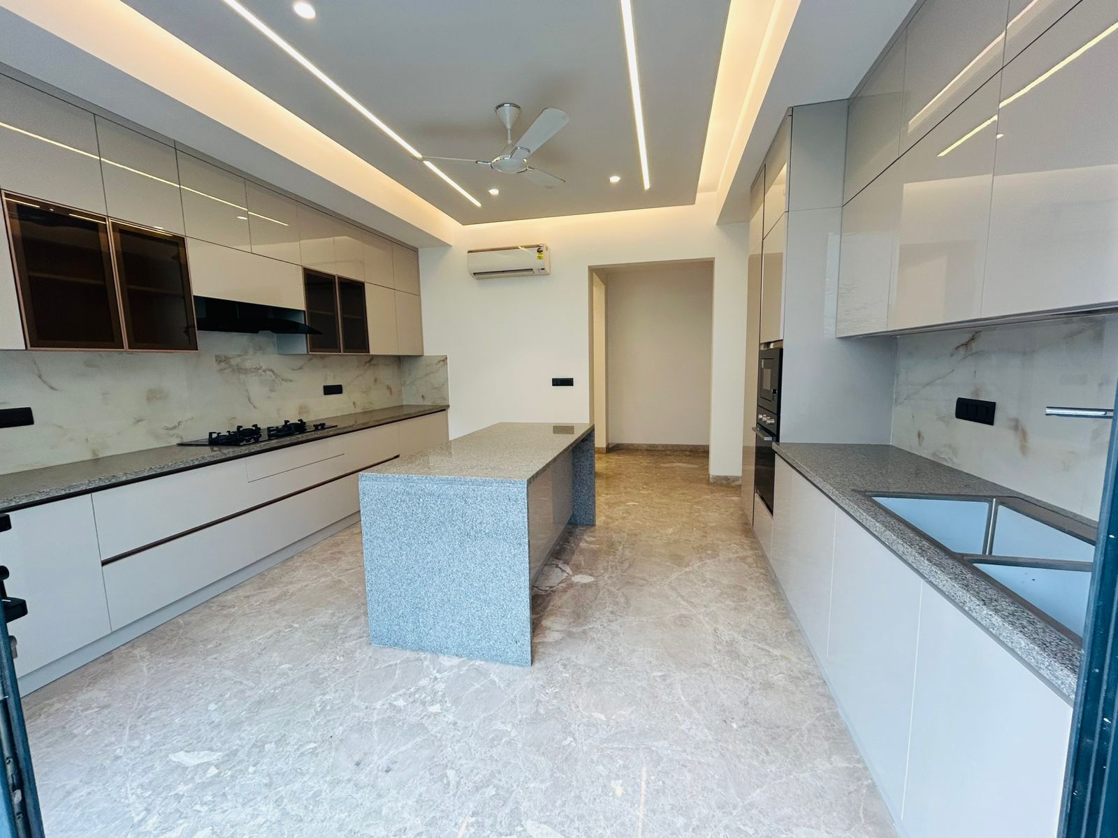 Spring Elmas Multipurpose Hall